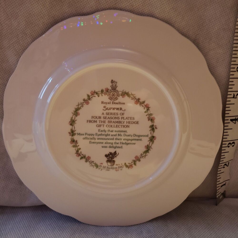 Royal Doulton Brambly Hedge Summer Plate, 6.5" with box - Picture 3 of 6